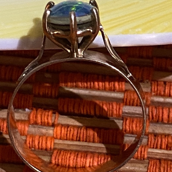 Opal Ring 70s Design 9ct Gold Thick Band - Picture 6 of 12